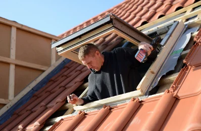 Pose de fenêtres de toit Velux à Janvry